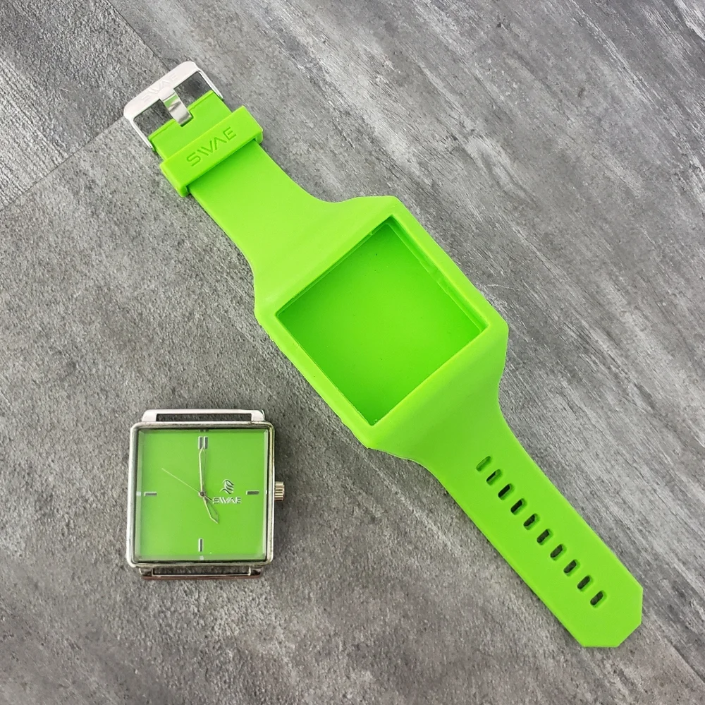 Green SWAE Interchangeable Silicone Watch - Picture 3 of 5